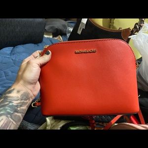 Michael kors cross body